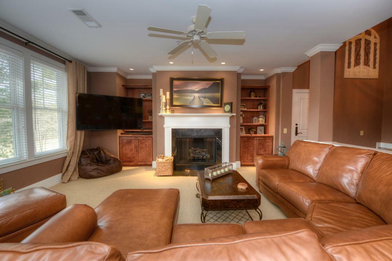 The Village Condo Greensboro Exterior photo